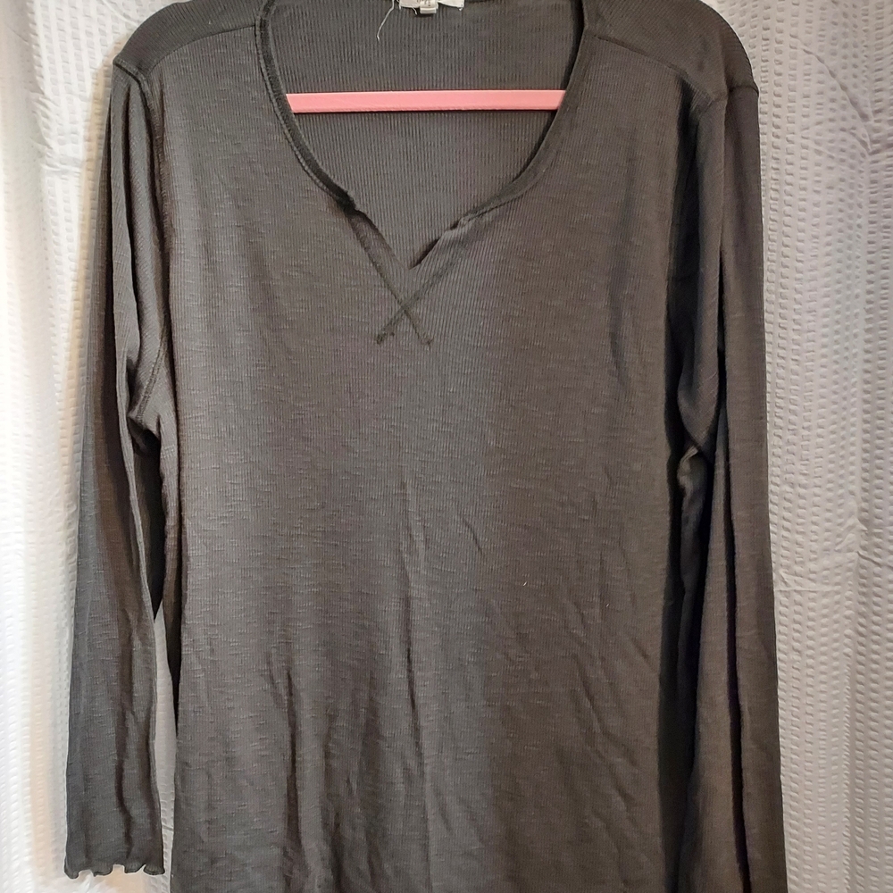 Maurices Charcoal Long Sleeve Top